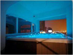 <b>無邊際泳池的優(yōu)勢太多，值得你帶回家！</b>