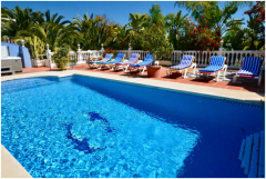 <b>別墅游泳池設(shè)備怎么選，有哪些？</b>