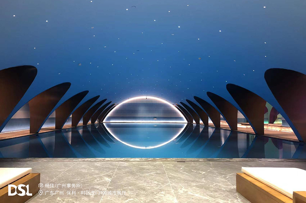 溫泉度假酒，露天泳池