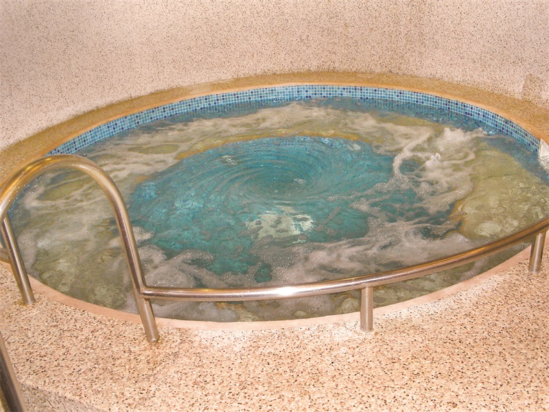 溫泉水療應(yīng)該多久換一次水？