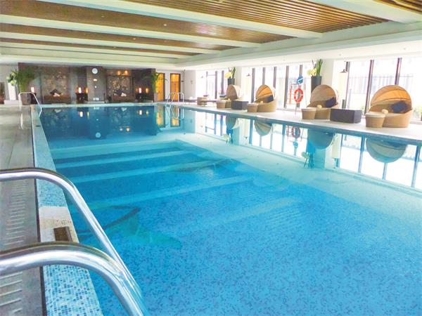 室內(nèi)游泳池恒溫恒濕技術(shù)有哪些好處？