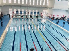 恒溫別墅游泳池有必要裝嗎？全年暢泳的設(shè)計(jì)與運(yùn)營成本解析！