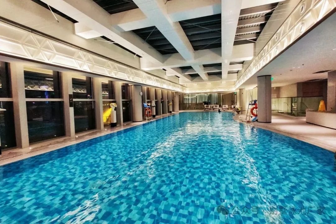 <b>一線城市私家別墅游泳池建造公司哪家好？戴思樂(lè) 53 城網(wǎng)點(diǎn)覆蓋！</b>