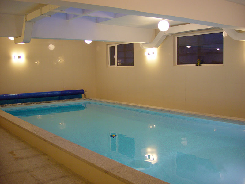 別墅游泳池公司哪家好,別墅游泳池公司