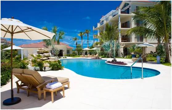 別墅帶花園游泳池如何規(guī)劃,別墅游泳池規(guī)劃設計,別墅游泳池設計