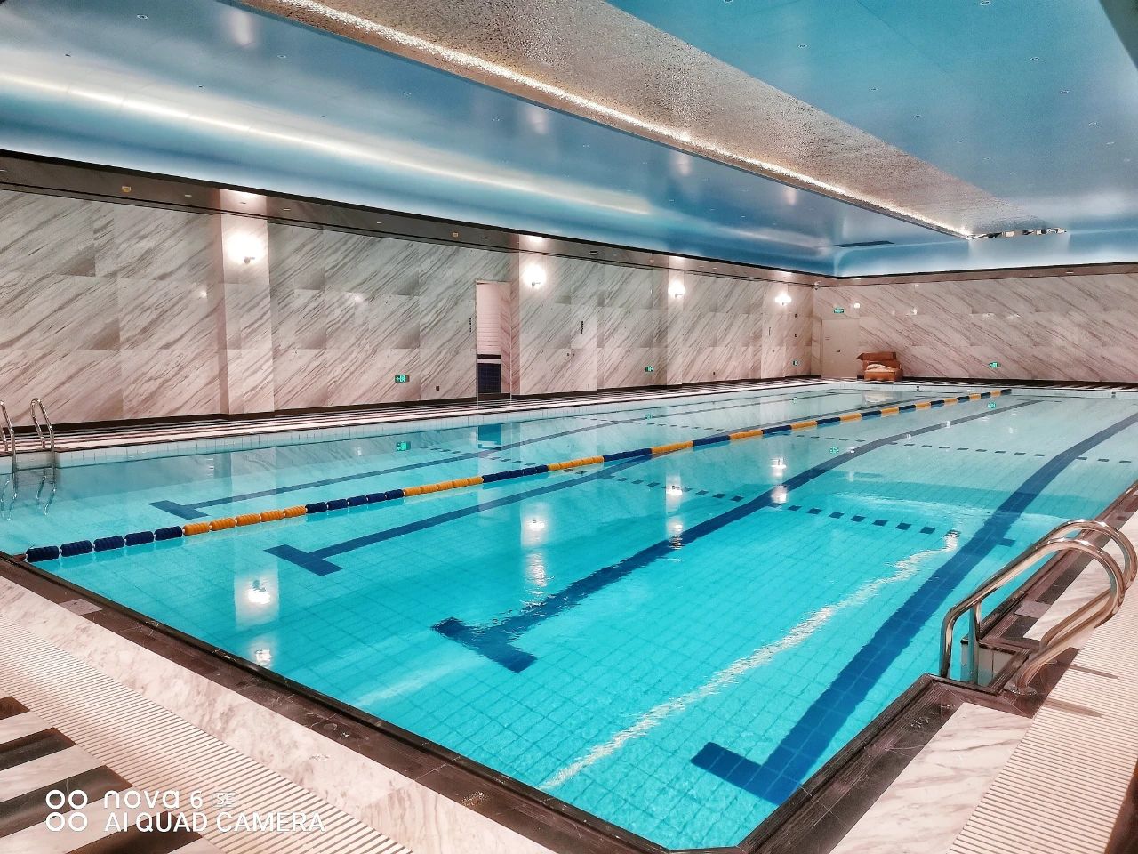 泳池清潔難題終結(jié)者，水底吸塵器真的好用嗎？