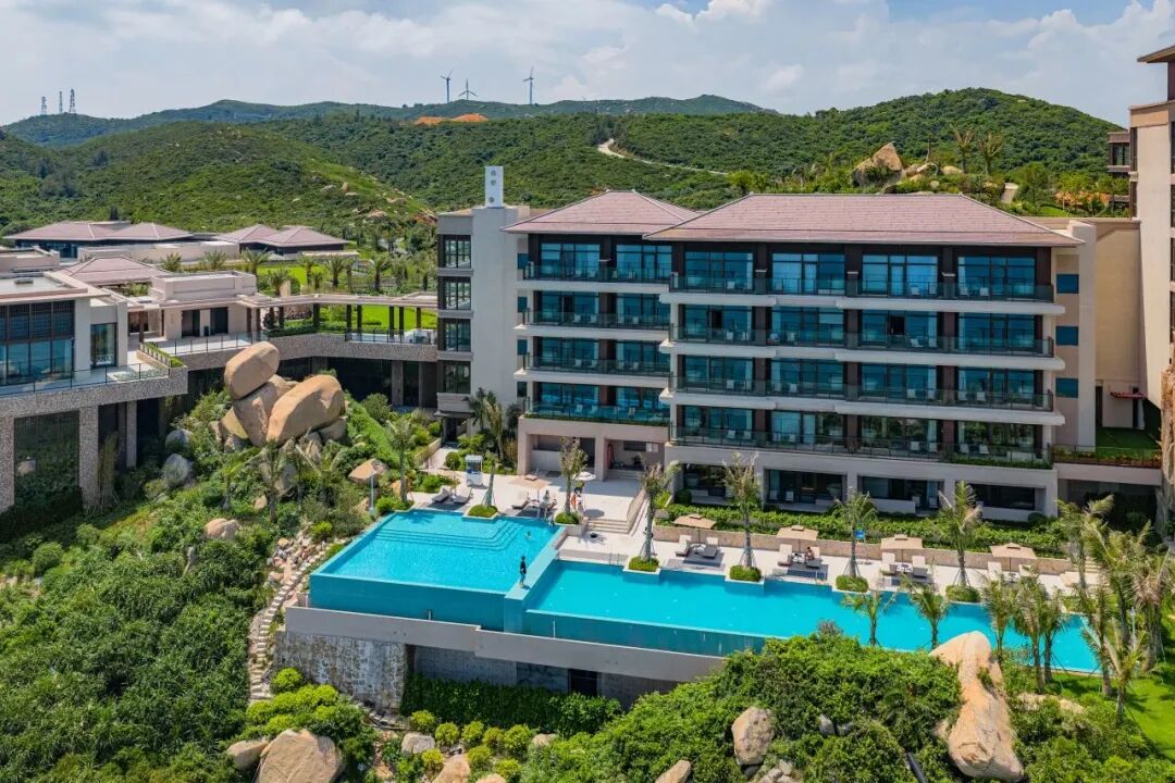 酒店游泳池工程案例：東澳島崖頂上的安麓酒店！戴思樂泳池群，承包你所有海島松弛感